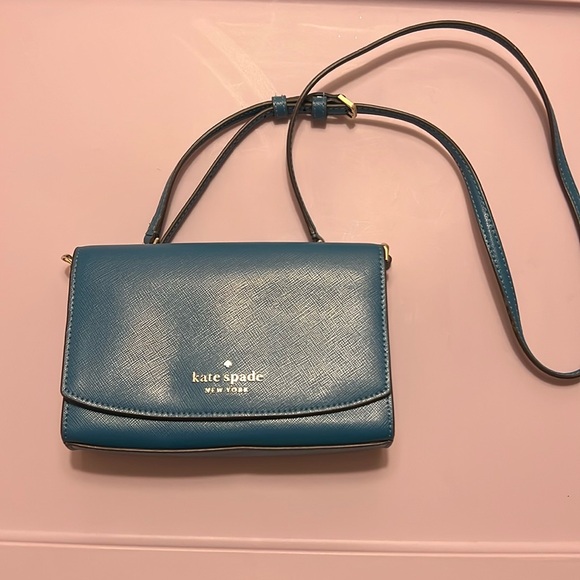Shoulder/cross over bag - Picture 1 of 4